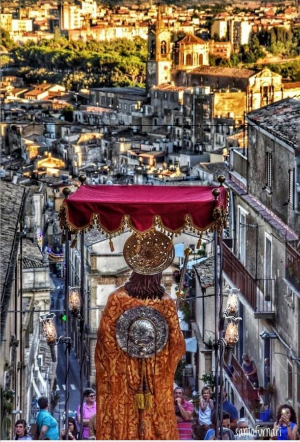 Il Loto Apartamento Caltagirone Exterior foto